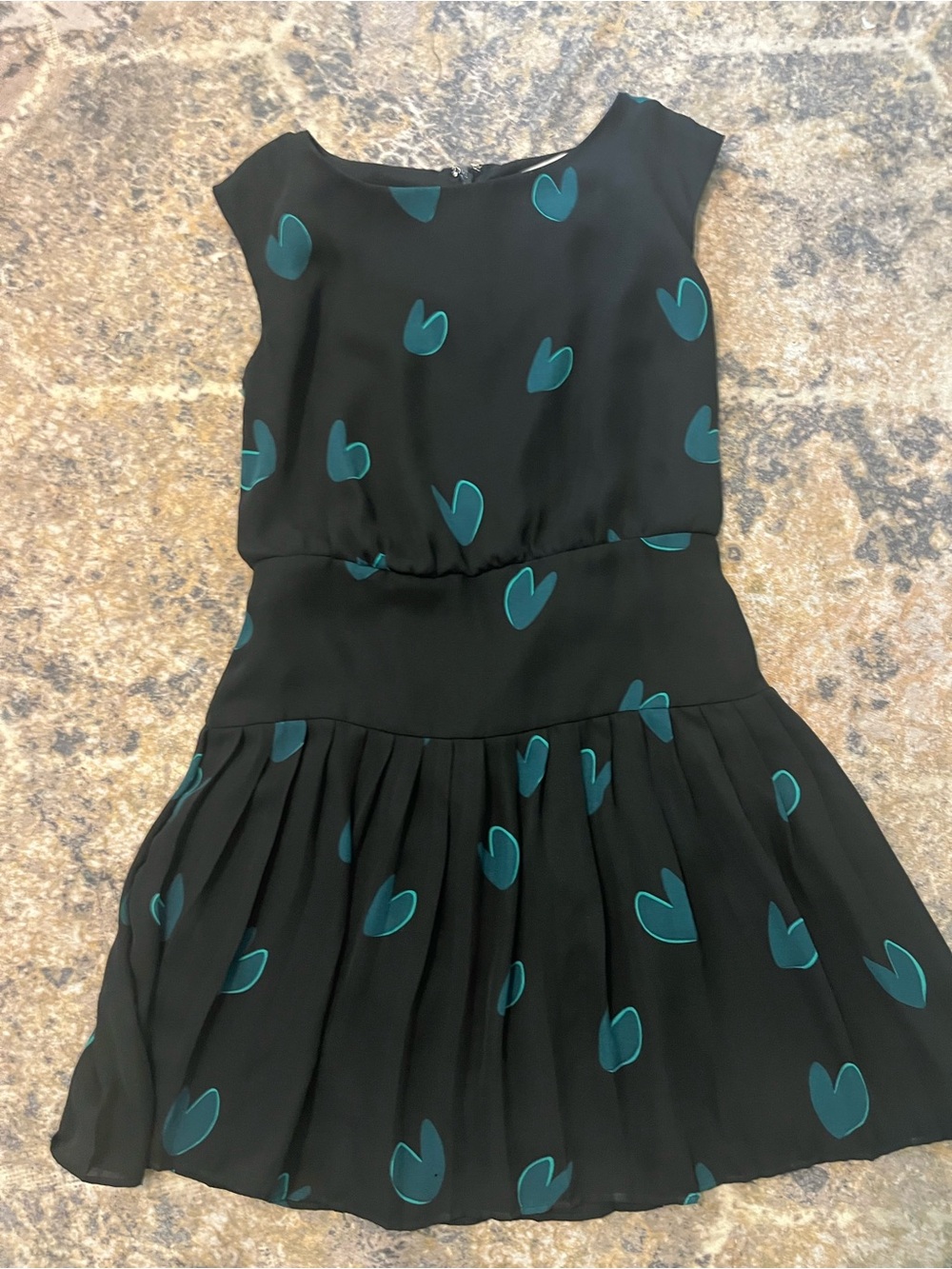 Green Heart print silky dress feel beautiful anywhere you go